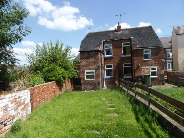 Semi-Detached House in Kilburn
